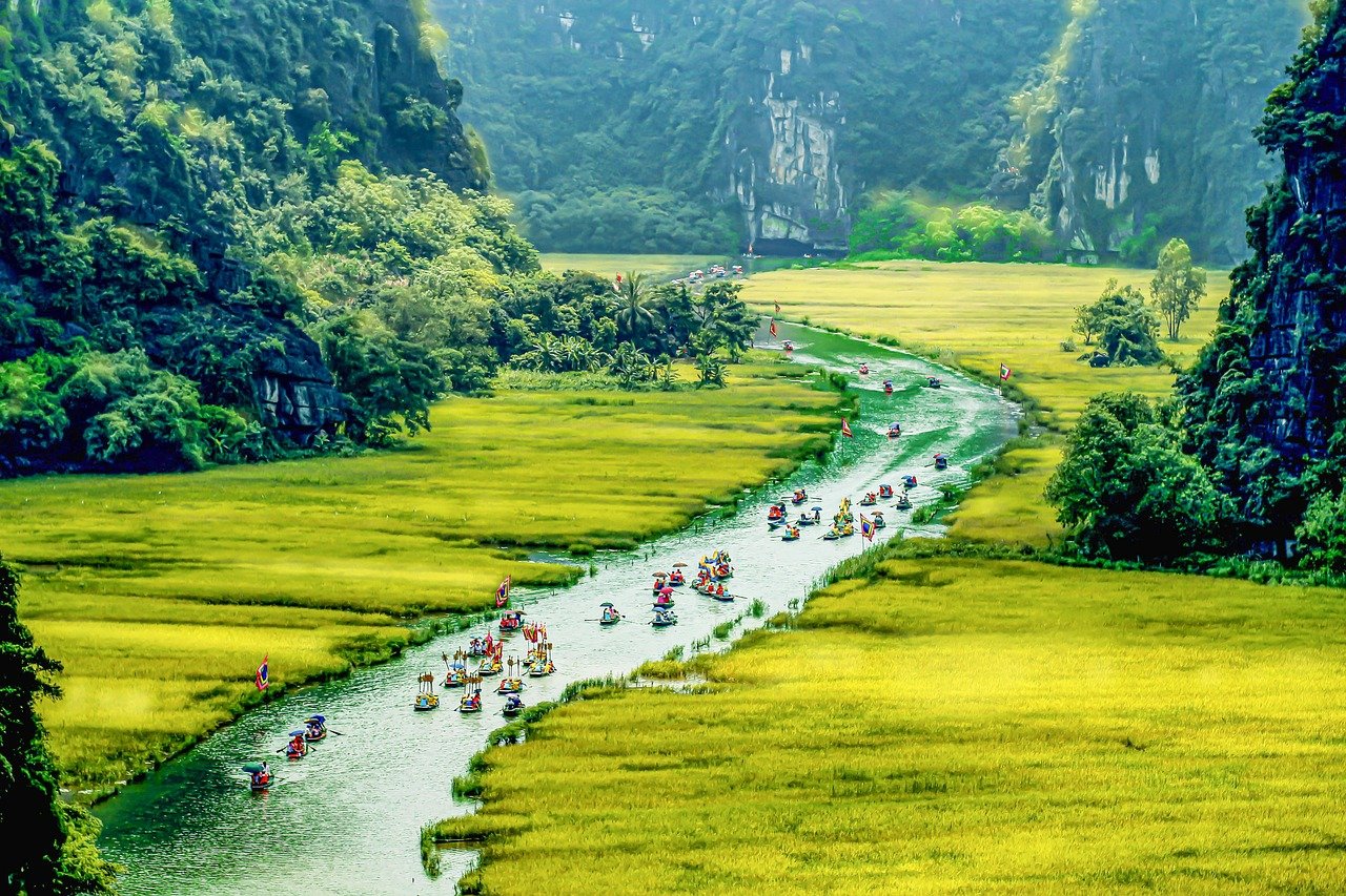 Exclusive Journeys: The Ultimate Guide to a Private E-bike Tour Ninh Binh